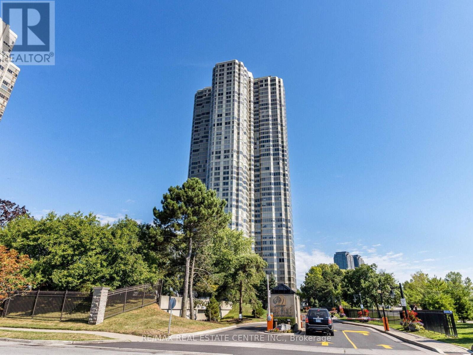 2407 1 Palace Pier Ct, Toronto, ON M8V 3W9