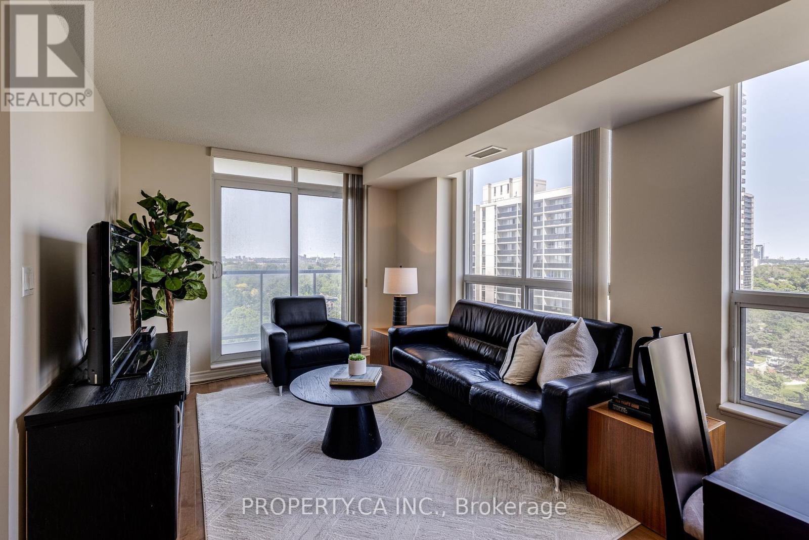 1003 70 High Park Ave, Toronto, ON M6P 1A1