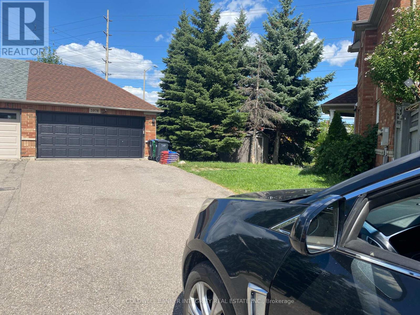 5978 Winston Churchill Blvd, Mississauga, ON L5M 6K2