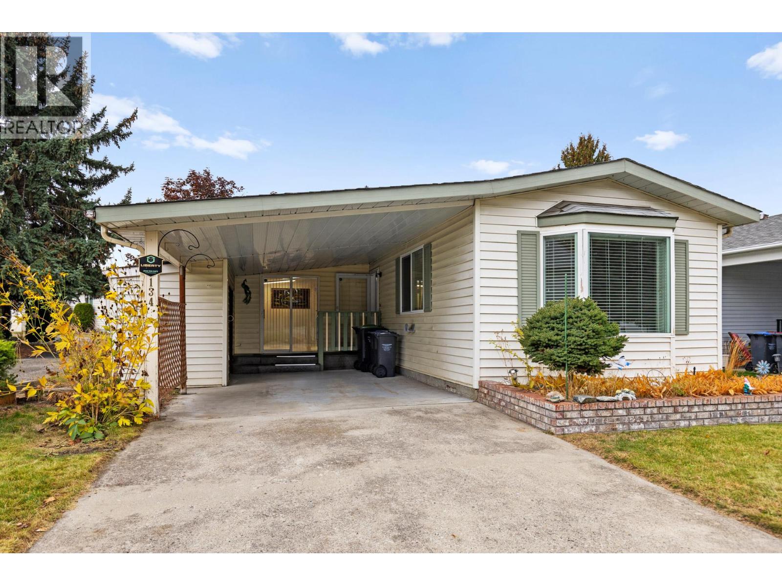 1255 Raymer Avenue Unit 134, Kelowna, BC V1W 3P8