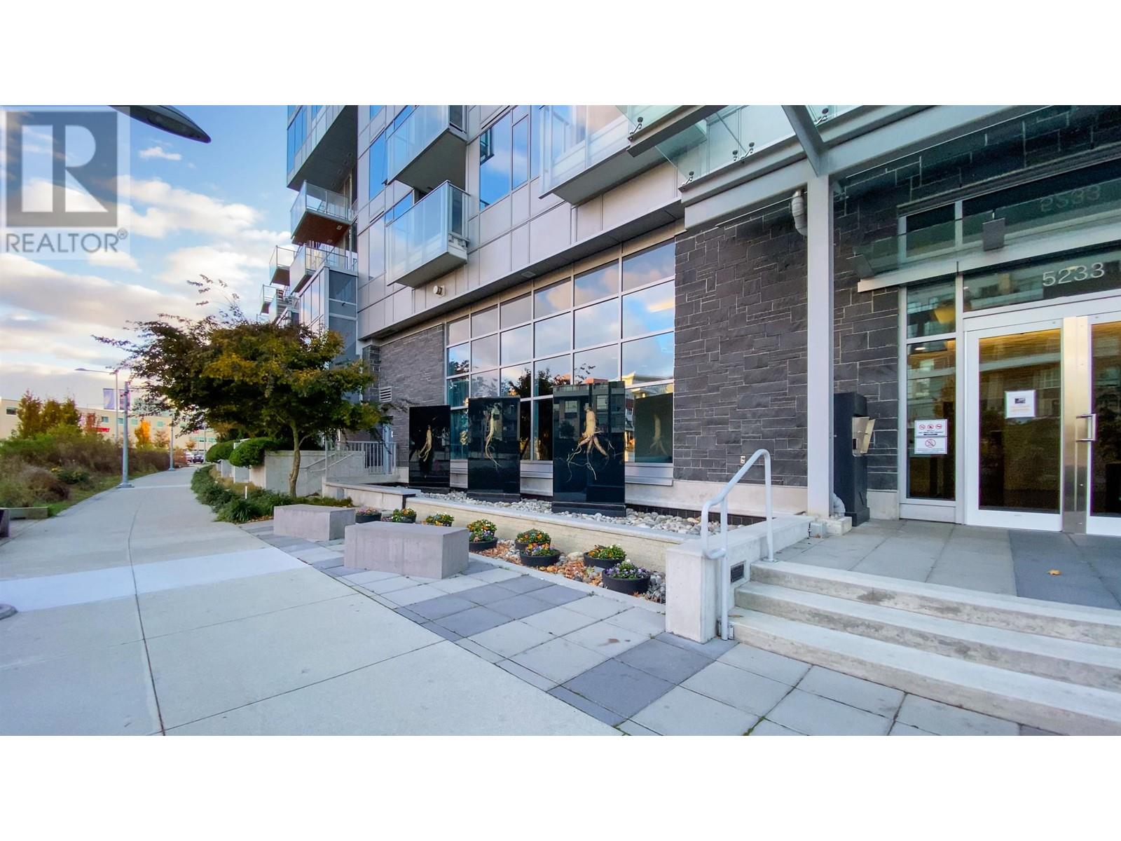 5233 Gilbert Road Unit 1606, Richmond, BC V7C 0B3