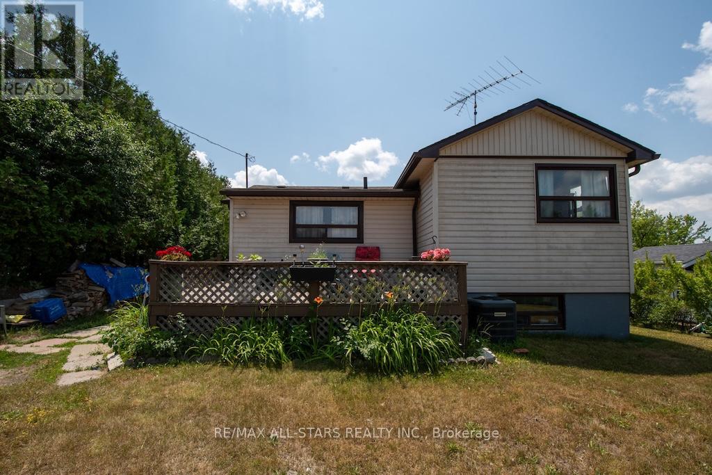 68 Charlore Park Dr, Kawartha Lakes, ON K0L 2W0