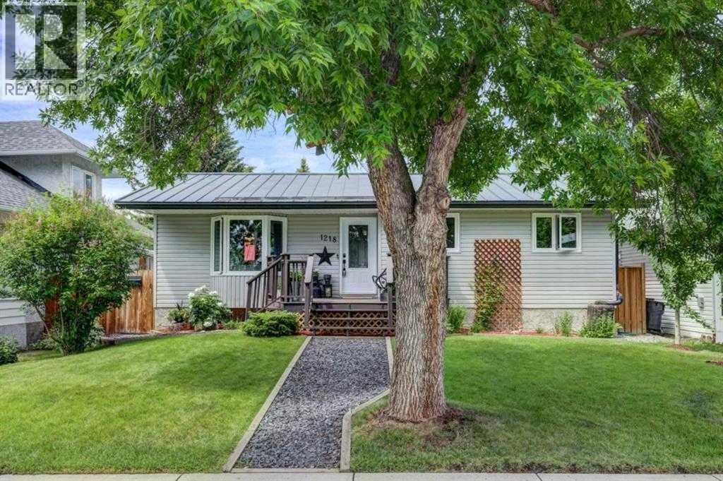 1218 Centre St, Carstairs, AB T0M 0N0