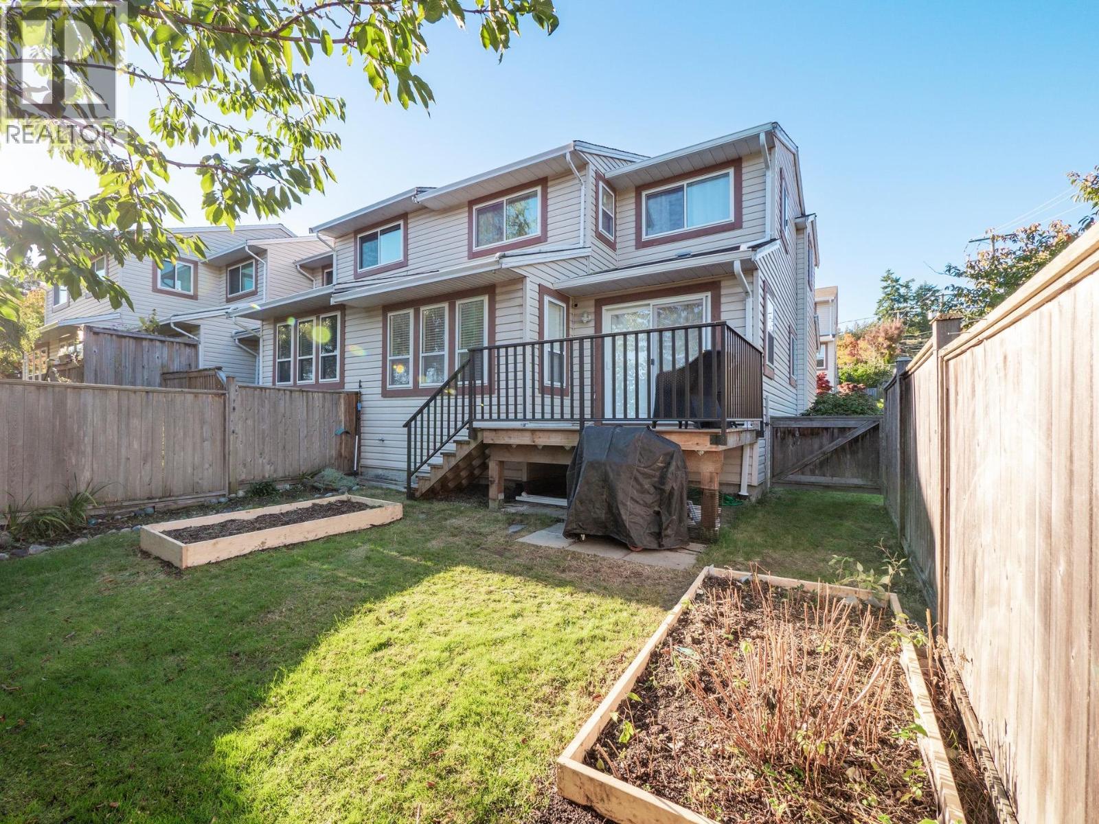 765 School Road Unit 1, Gibsons, BC V0N 1V9