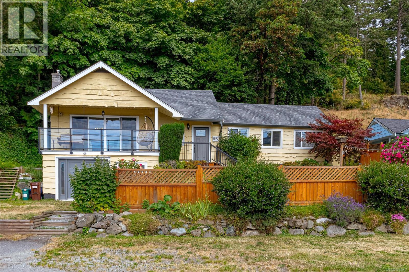 1892 Swartz Bay Rd, North Saanich, BC V8L 5R2