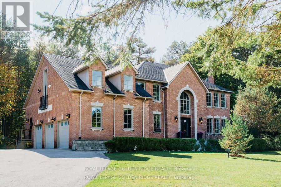 8 Greenvalley Cir, Whitchurch-Stouffville, ON L3Y 4W1