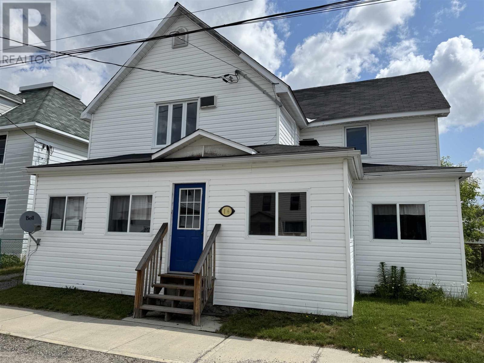 16 Lansdowne St S, Chapleau, ON P0M 1K0