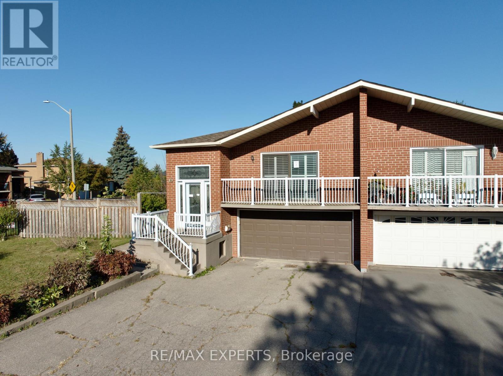 8 Brussels Ct, Vaughan East Woodbridge, ON L4L 3E2