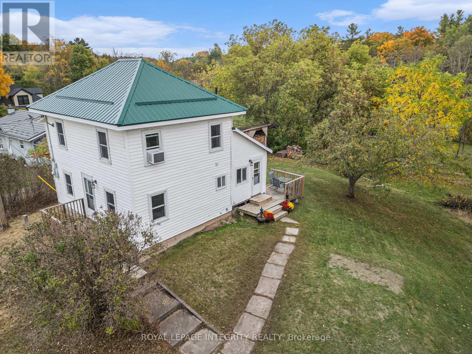 1081 Elm Tree Rd, Frontenac Frontenac Centre, ON K0H 1B0