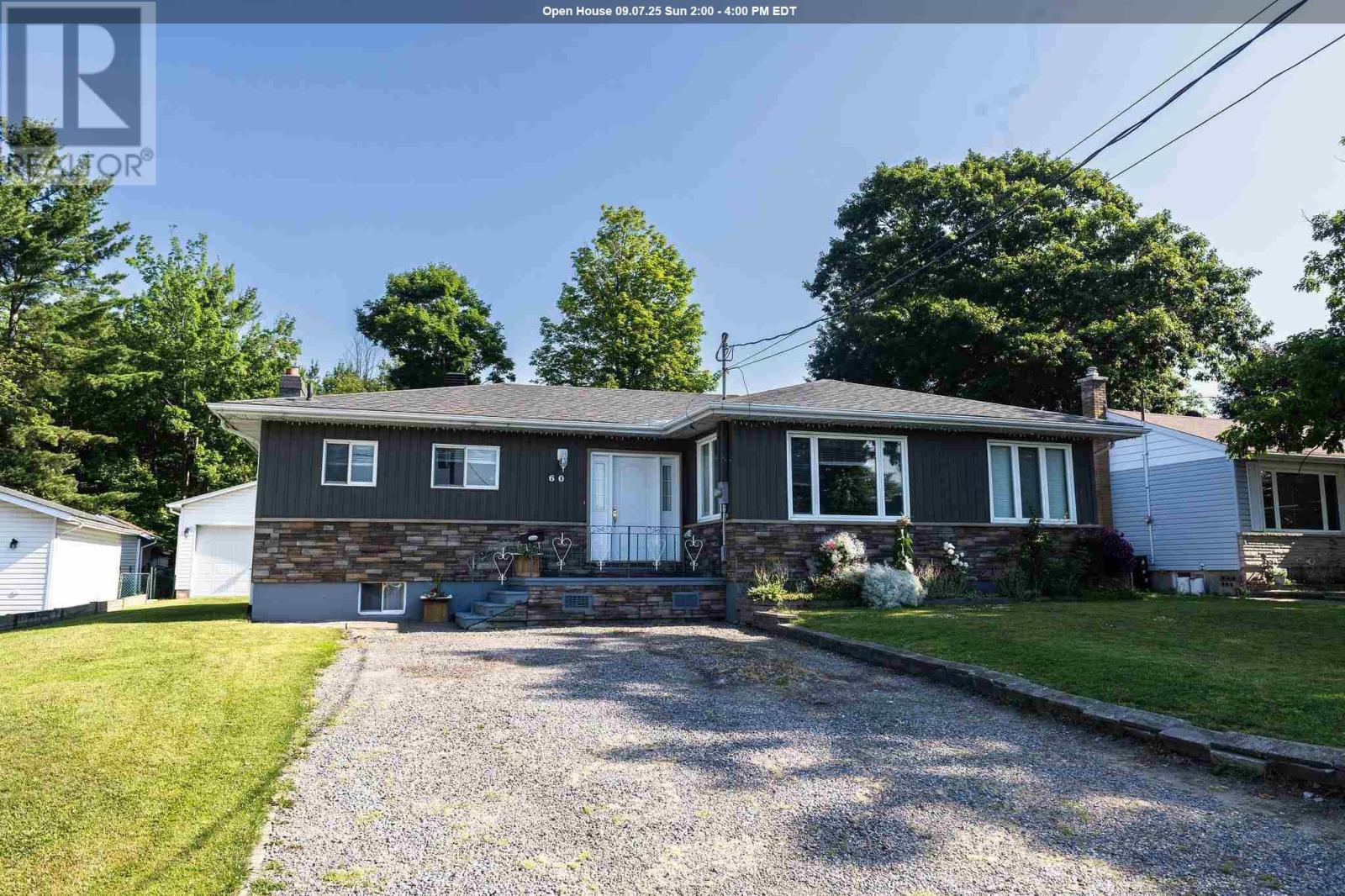 60 Tilley Rd, Sault Ste. Marie, ON P6B 3Y6