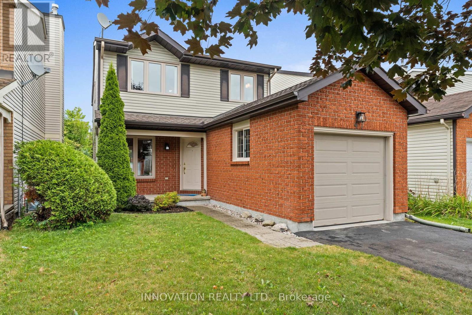 47 Saddle Cres, Ottawa, ON K1G 5L3