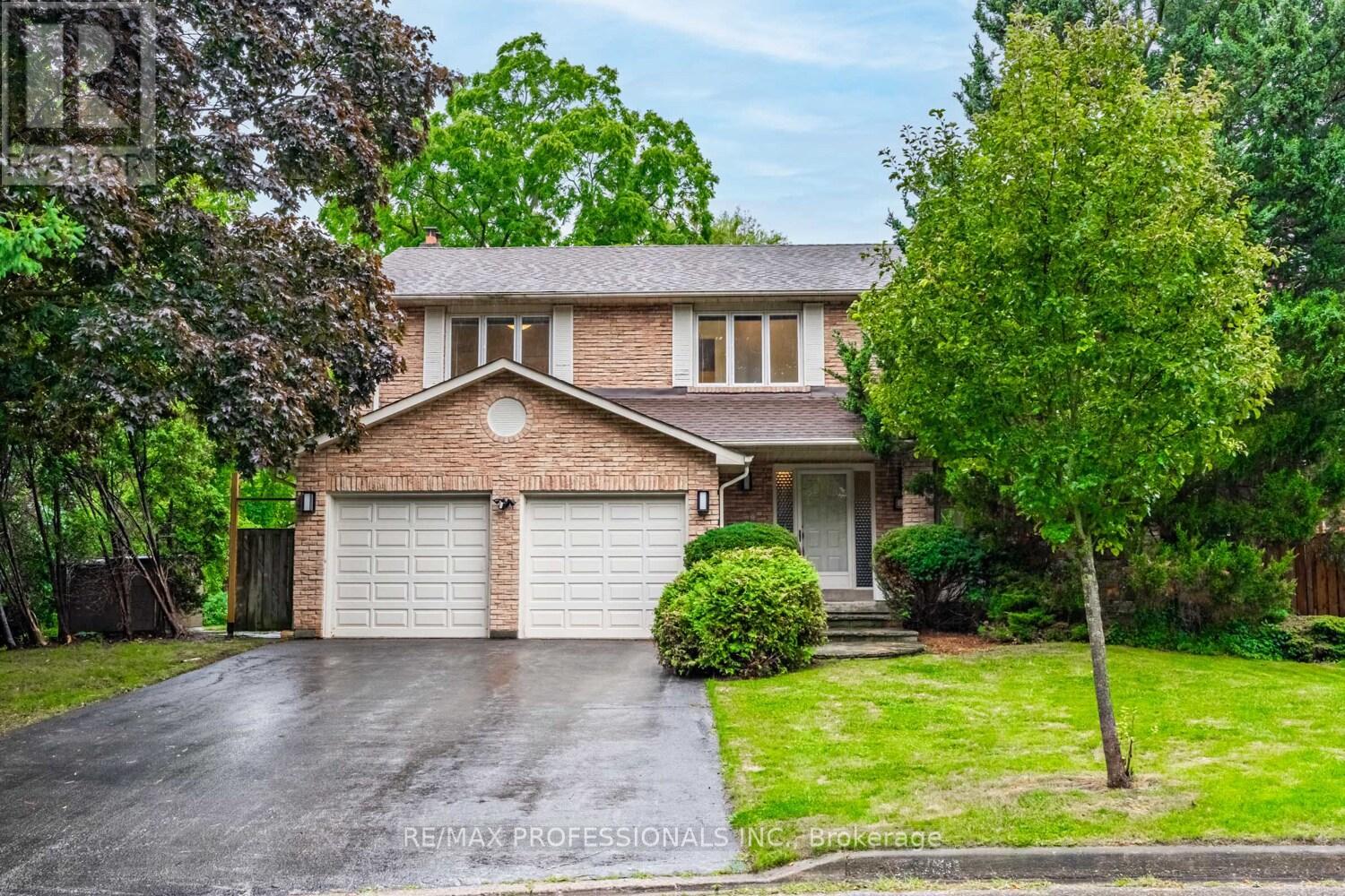 2260 Cedarberry Ct E, Oakville Fd Ford, ON L6J 6E5