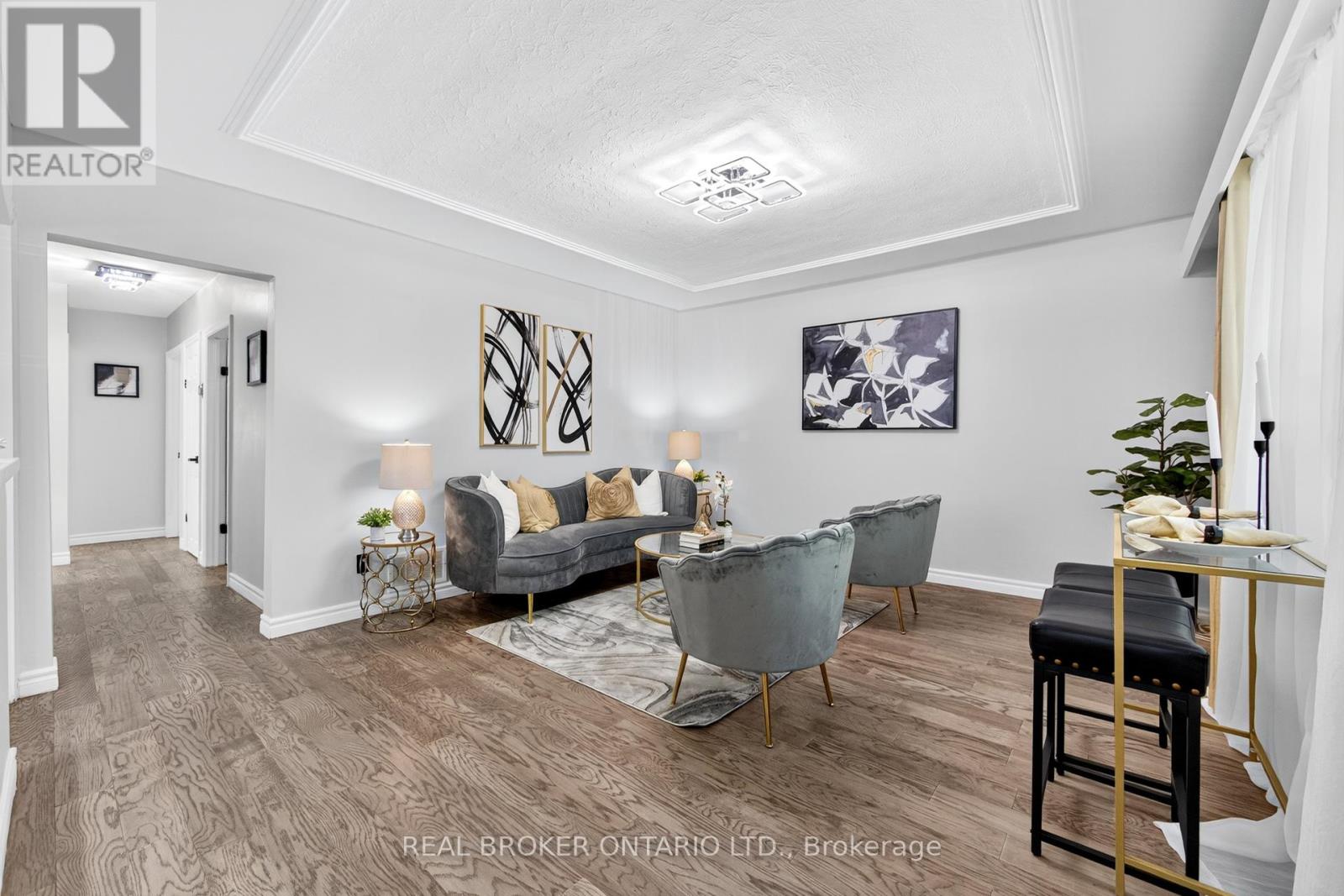 30 Presley Ave, Toronto Clairlea-birchmount, ON M1L 3P5