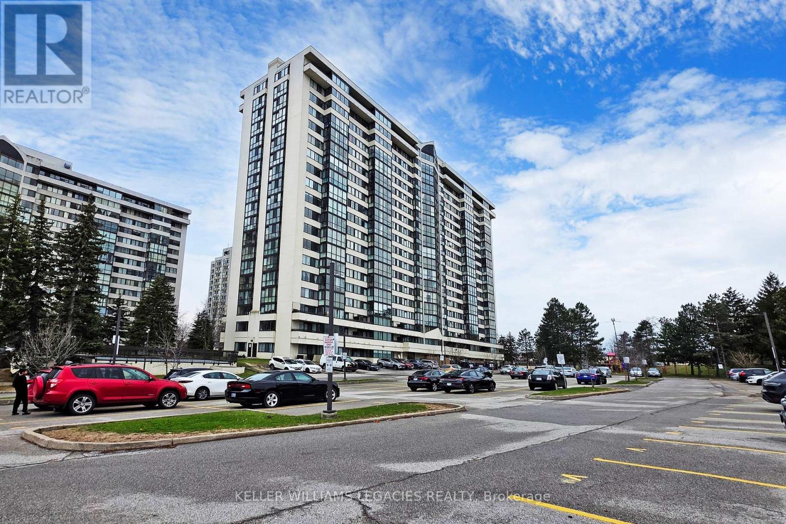 1603 10 Markbrook Ln, Toronto, ON M9V 5E3