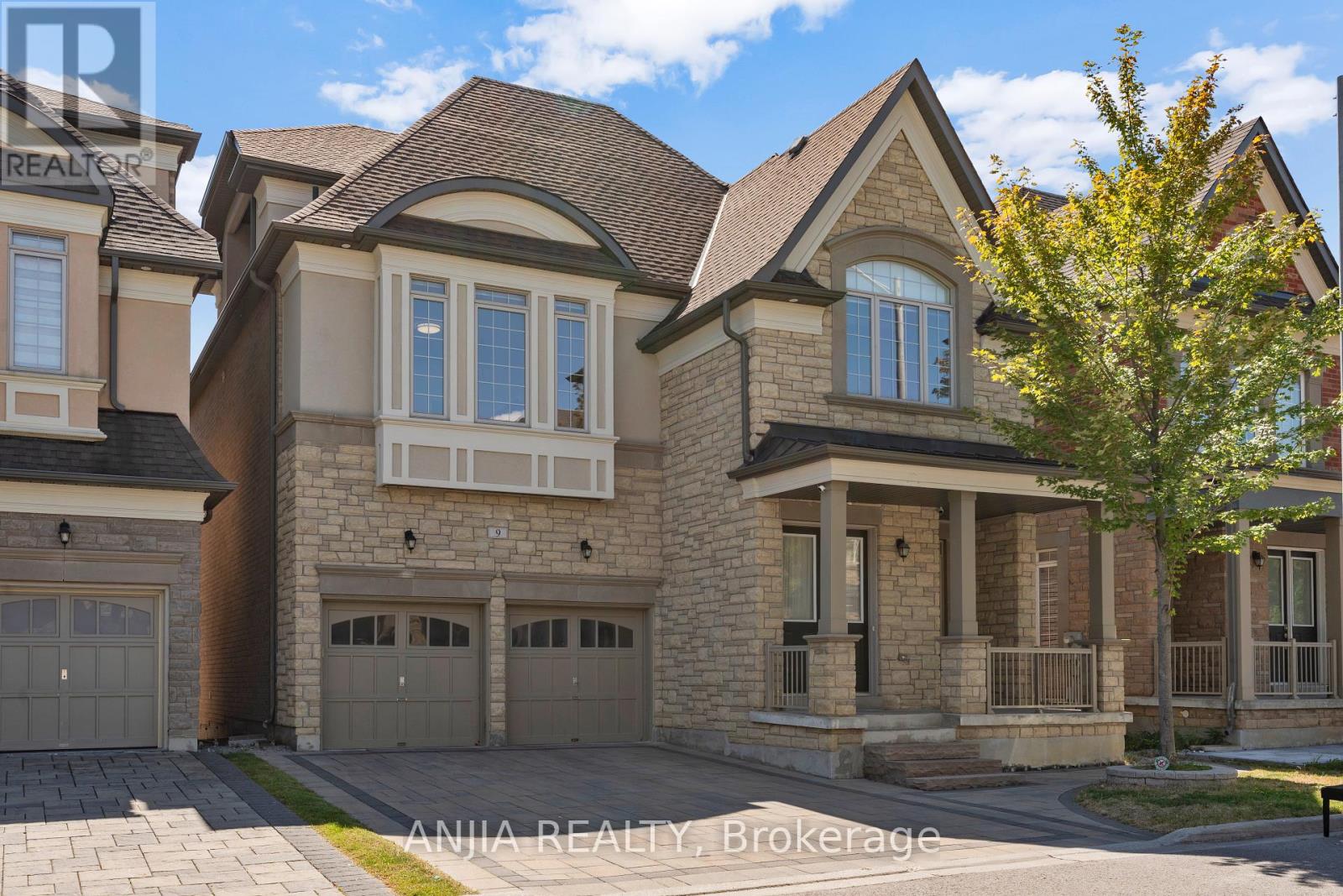 9 Mario Ave, Markham, ON L6C 0X8