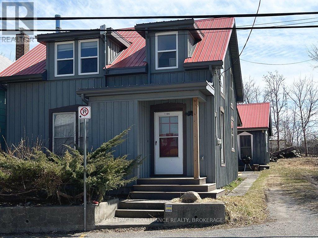 1199 Main St, Frontenac Islands, ON K0H 2Y0