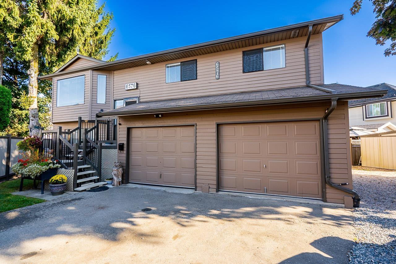 132 Street Unit 6576 #a, Surrey, BC V3W 8E2