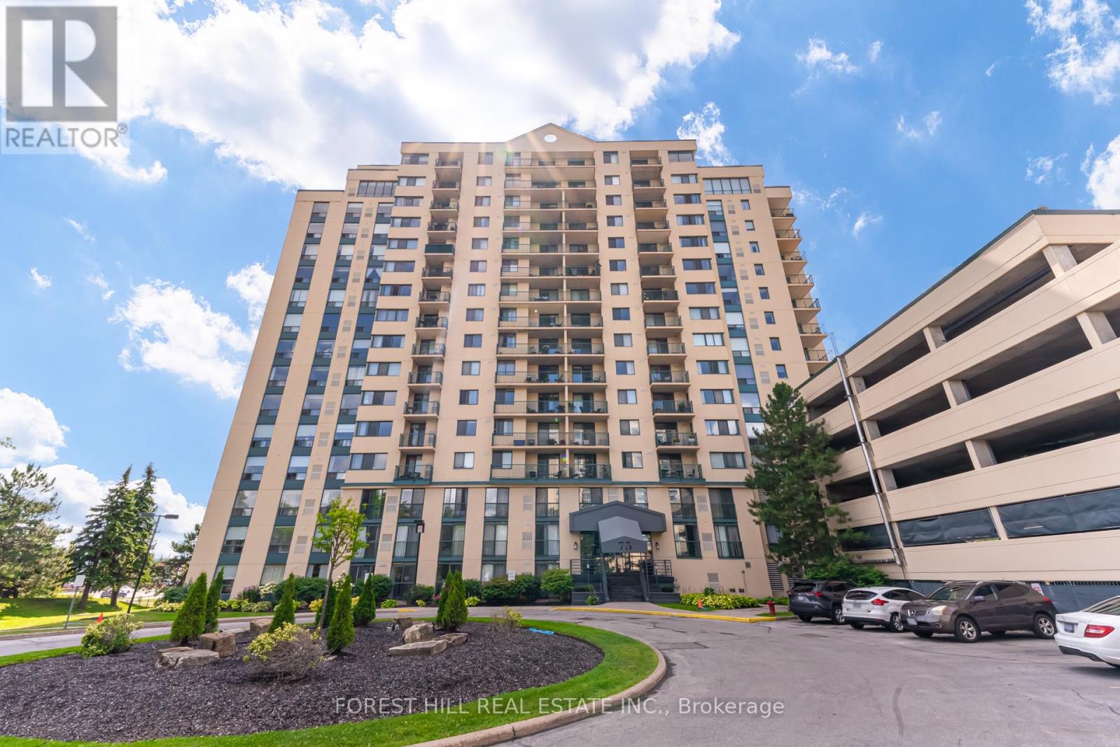 410 75 Ellen St, Barrie, ON L4N 7R6