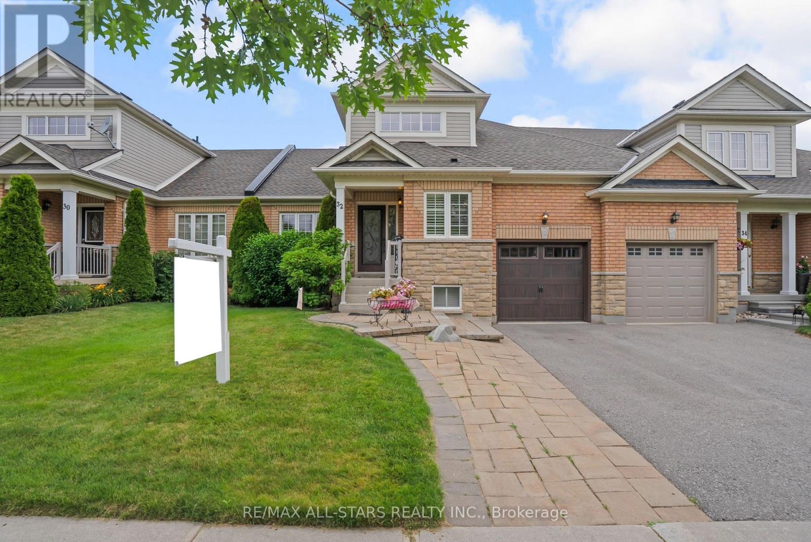 32 Meadows End Cres, Uxbridge, ON L9P 0A5