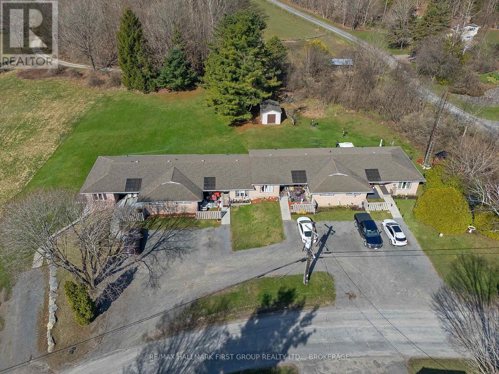1 128 Haskins Point Rd #-5, Leeds and the Thousand Islands, ON K0H 2N0