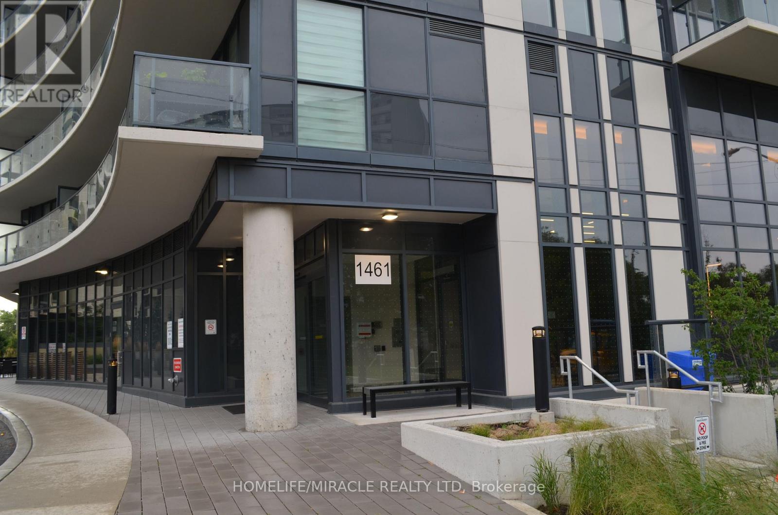 1305 1461 Lawrence Ave W, Toronto, ON M6L 0A6