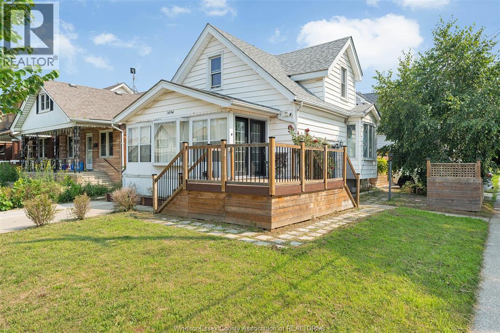 1494 Benjamin, Windsor, ON N8X 4N1