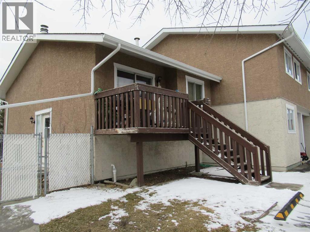 420 Center Street N Unit 18 St N #18, Sundre, AB T0M 1X0