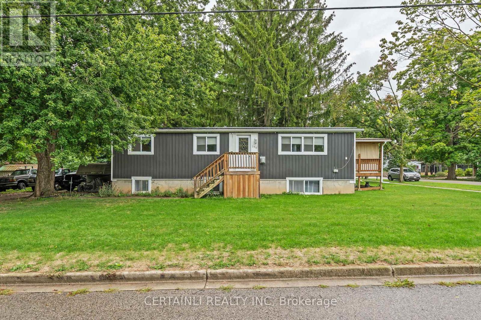 190 Ann St, North Middlesex, ON N0M 2K0