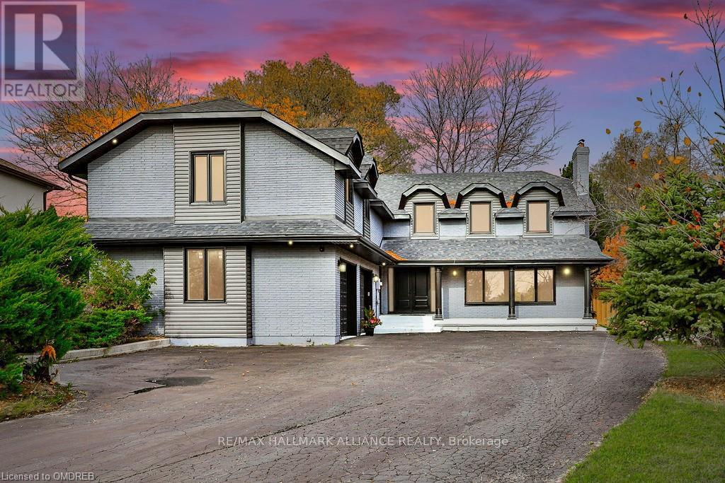 2309 Dunedin Rd, Oakville, ON L6J 5V4