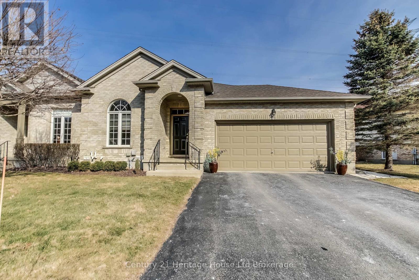 24 87 Donker Dr, St. Thomas, ON N5P 4L2