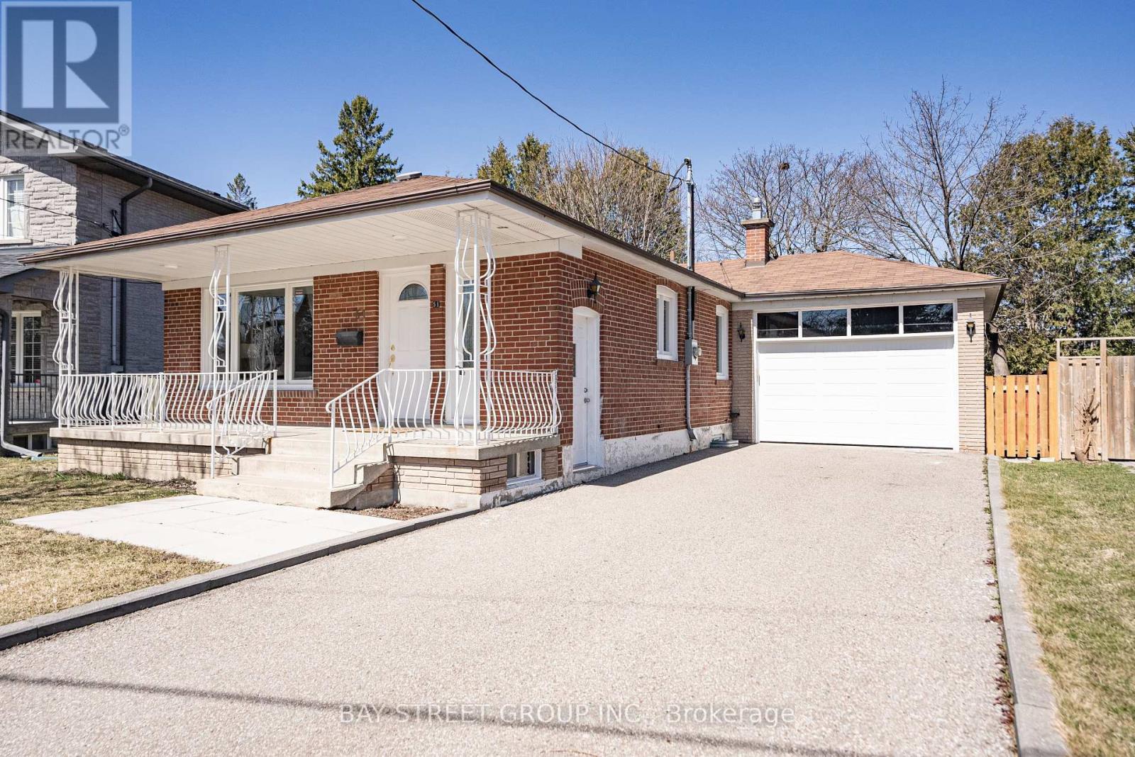 51 Rockport Cres, Richmond Hill, ON L4C 2L7