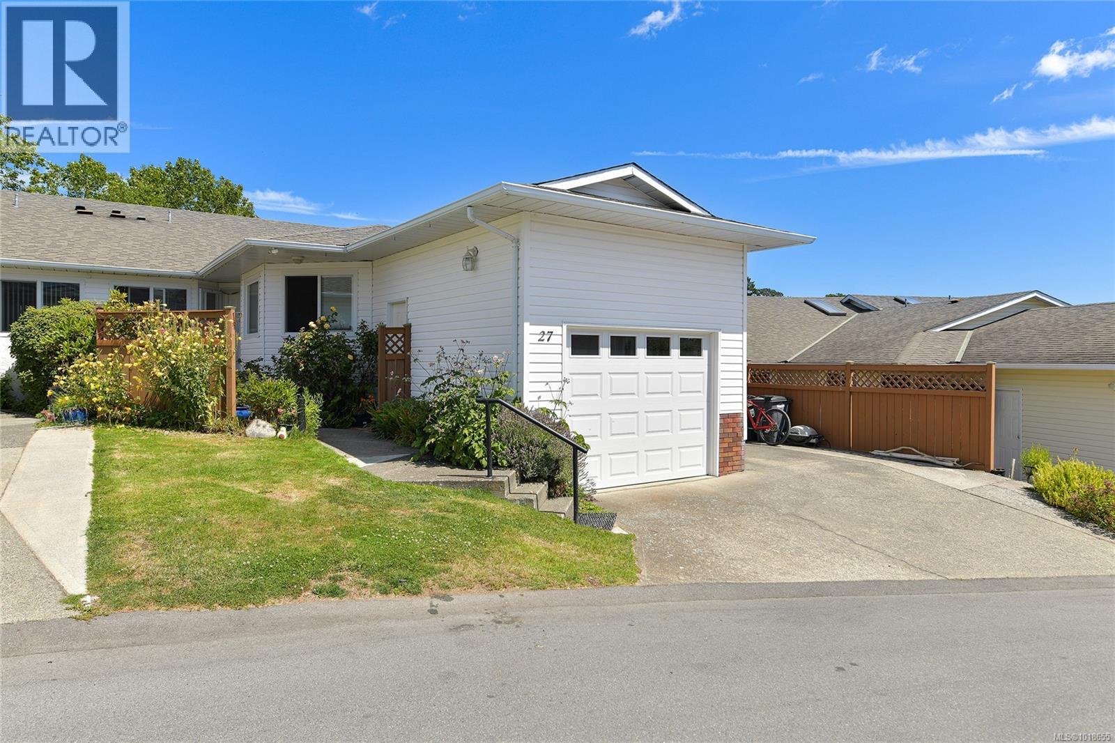 4125 Interurban Rd Unit 27 Rd, Saanich, BC V8Z 4W8
