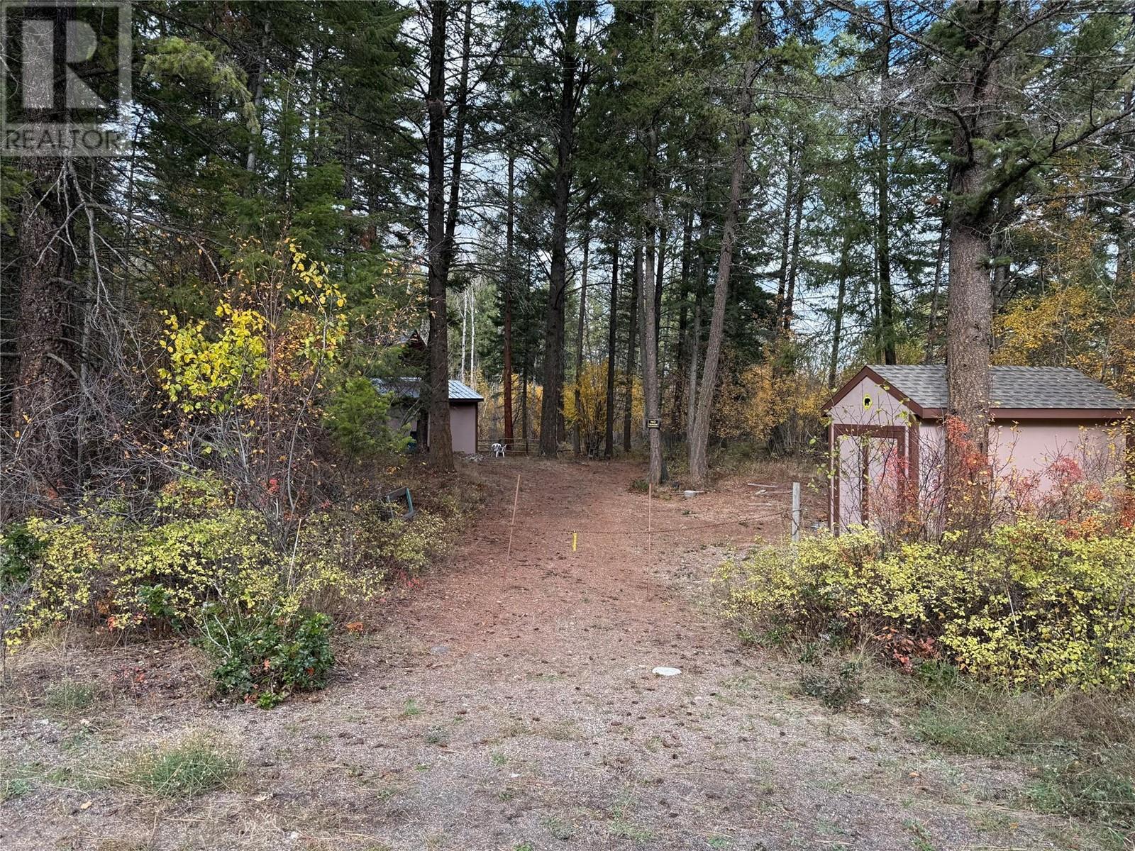 910 Firwood Rd, Kelowna, BC V1Z 3V8