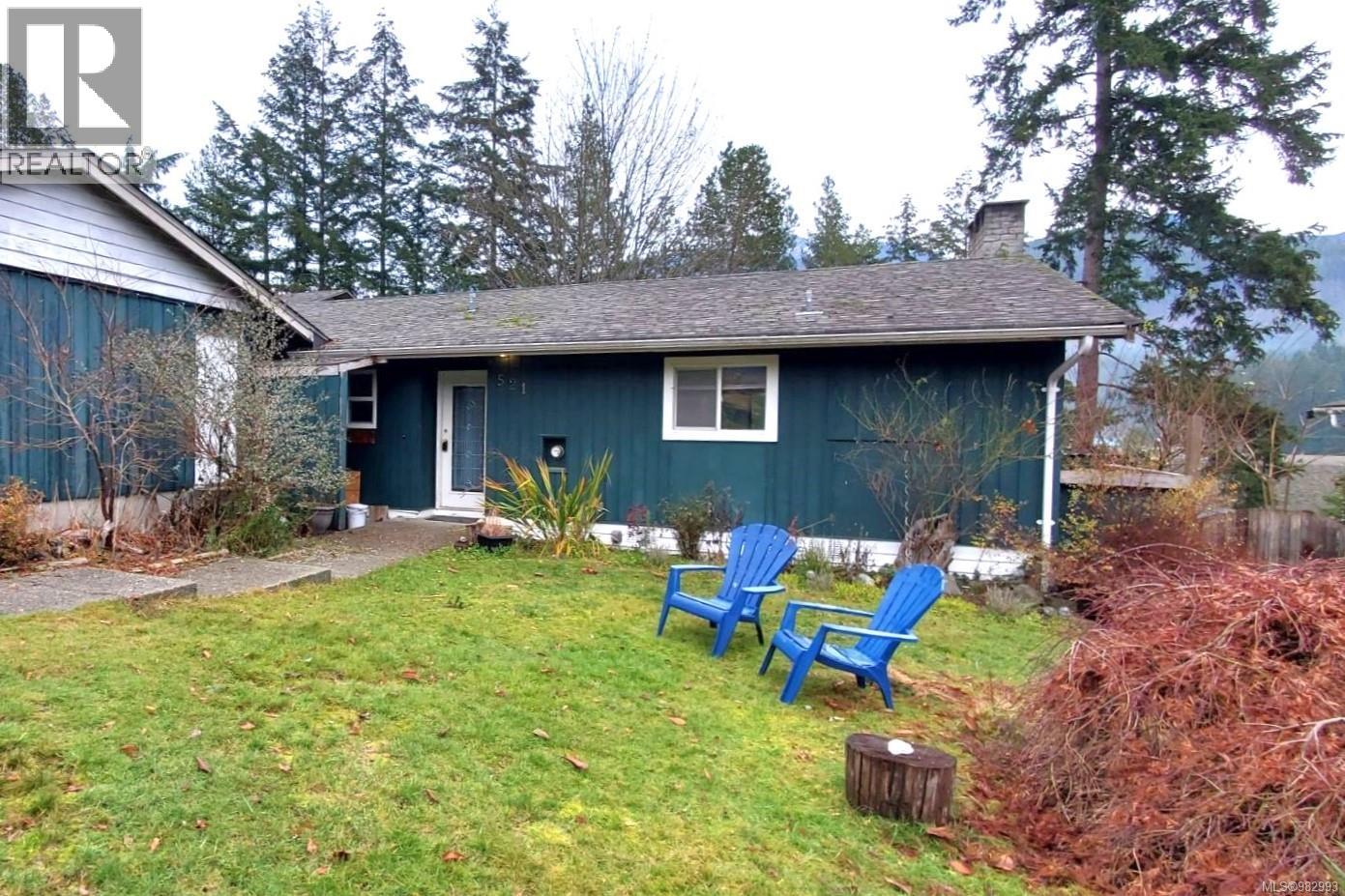 521 Eagle Cres, Gold River, BC V0P 1G0