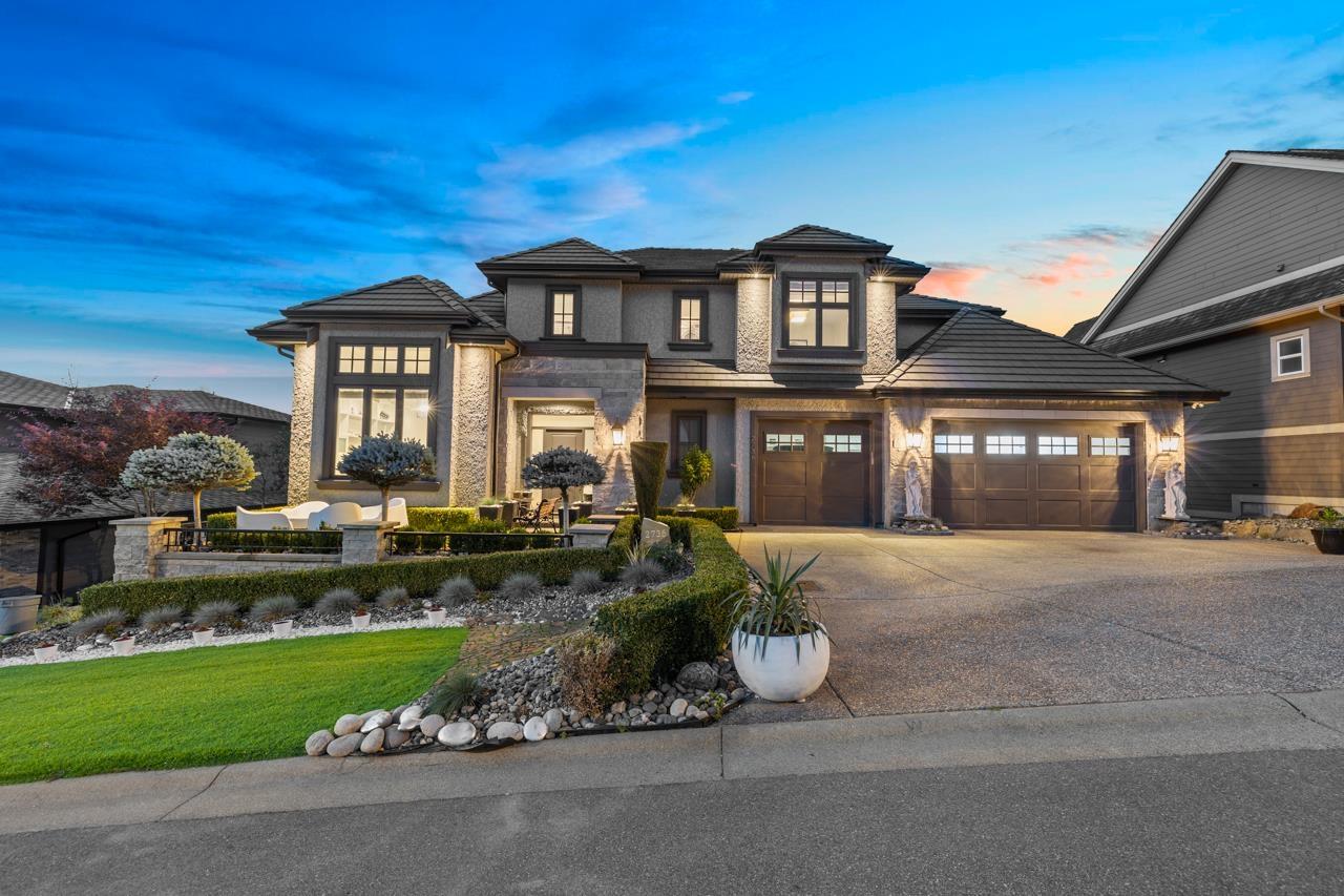 2736 Aquila Dr, Abbotsford, BC V3G 0C7