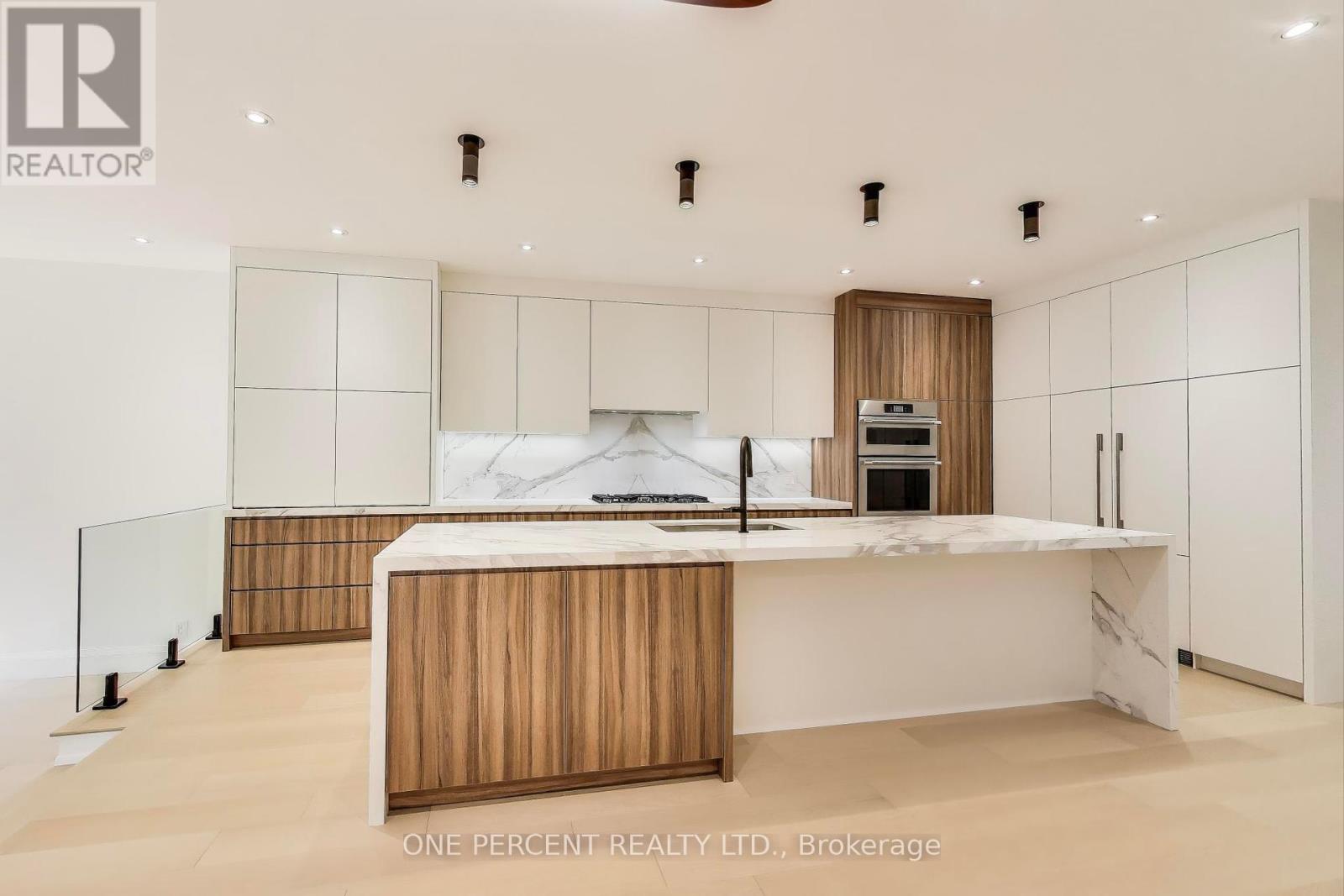 23 Mitchell Ave, Toronto, ON M6J 1C1