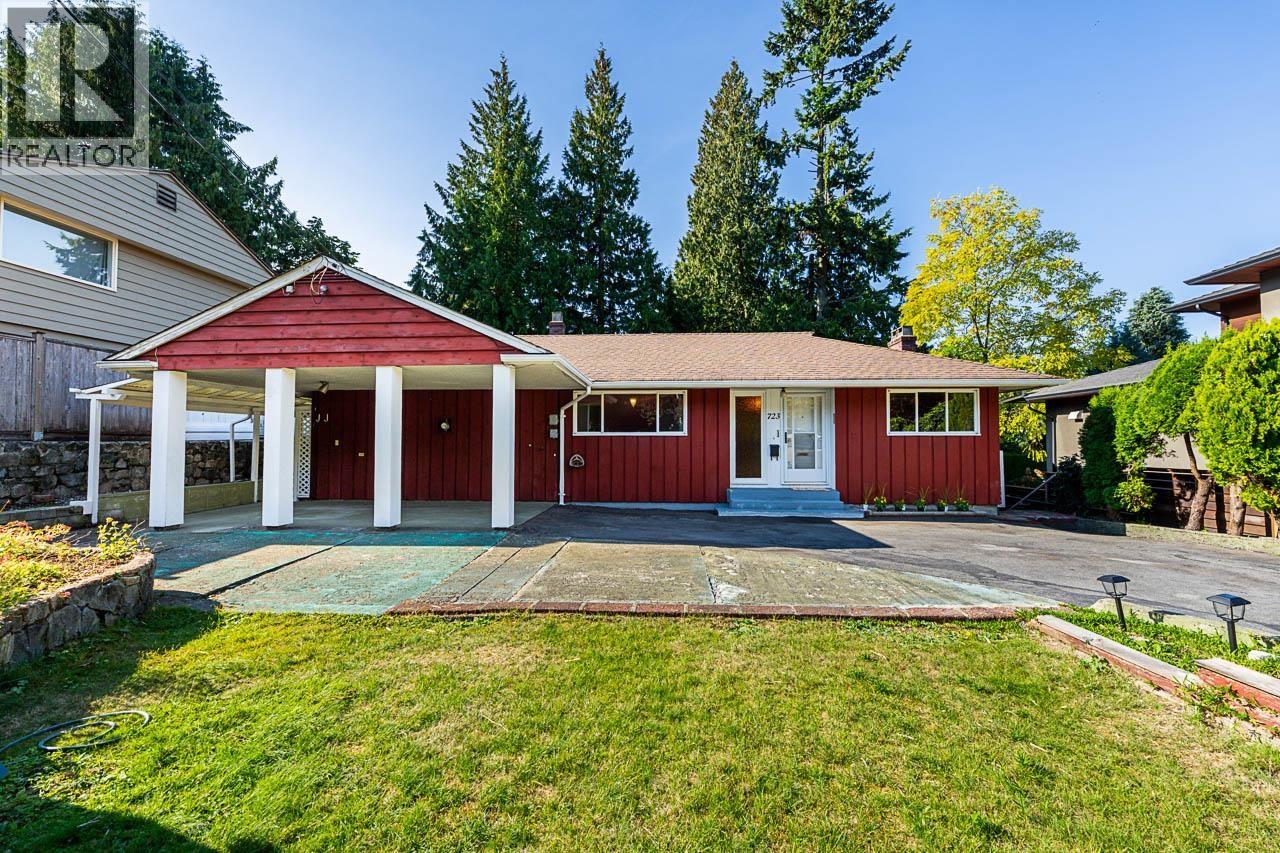 723 Handsworth Rd, North Vancouver, BC V7R 1Z9