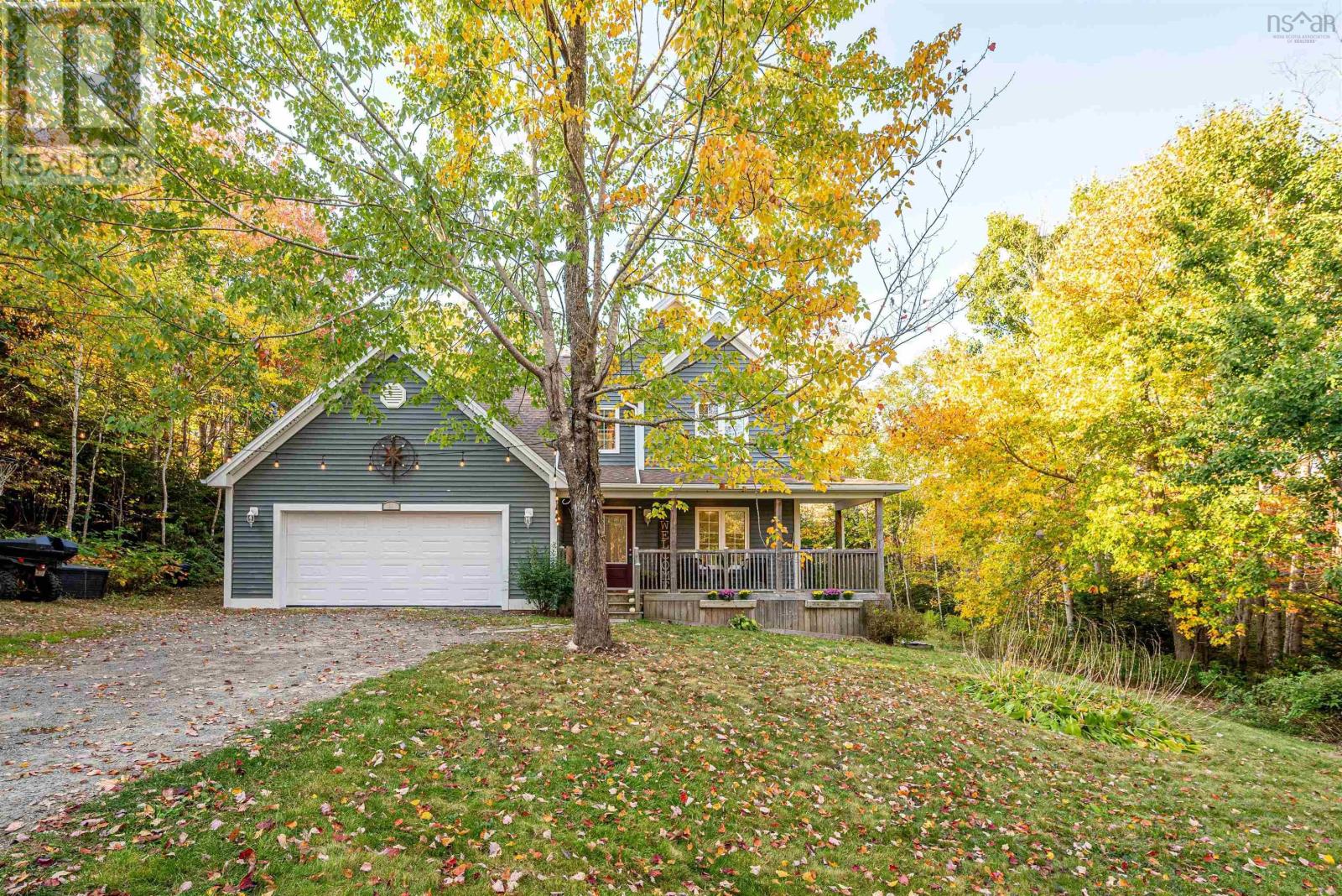 26 Delaney Dr, Beaver Bank, NS B4G 1E4