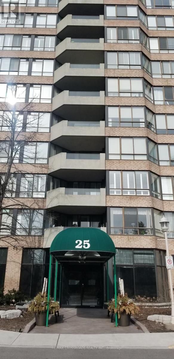 823 25 Austin Dr, Markham, ON L3R 8H4