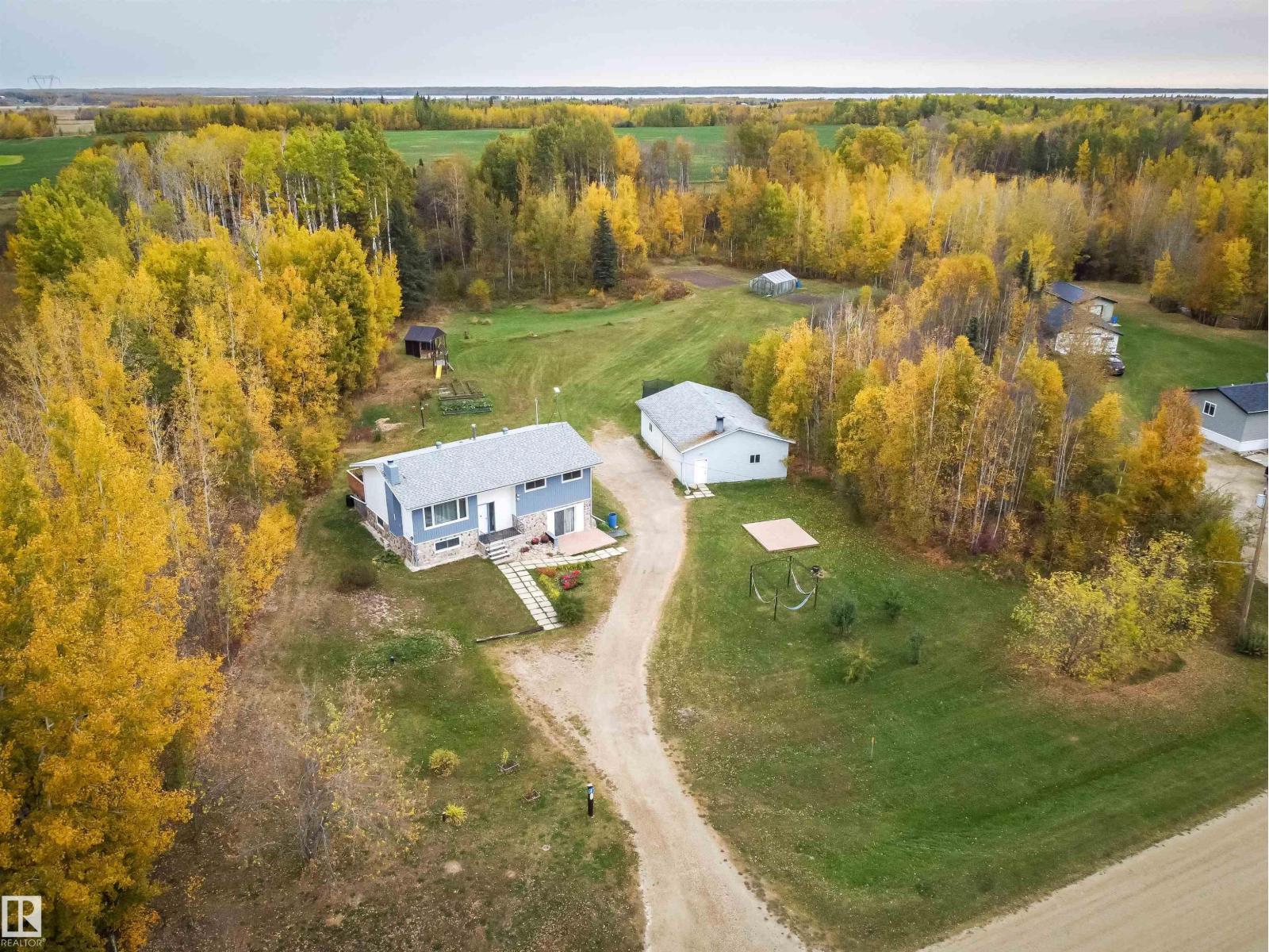 APT 4 54227 Rge Road 41, Rural Lac Ste. Anne County, AB T0E 0A1