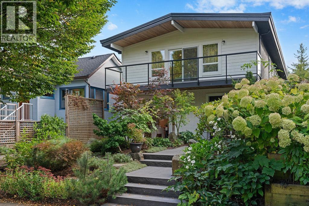 466 E 37th Ave, Vancouver, BC V5W 1E9