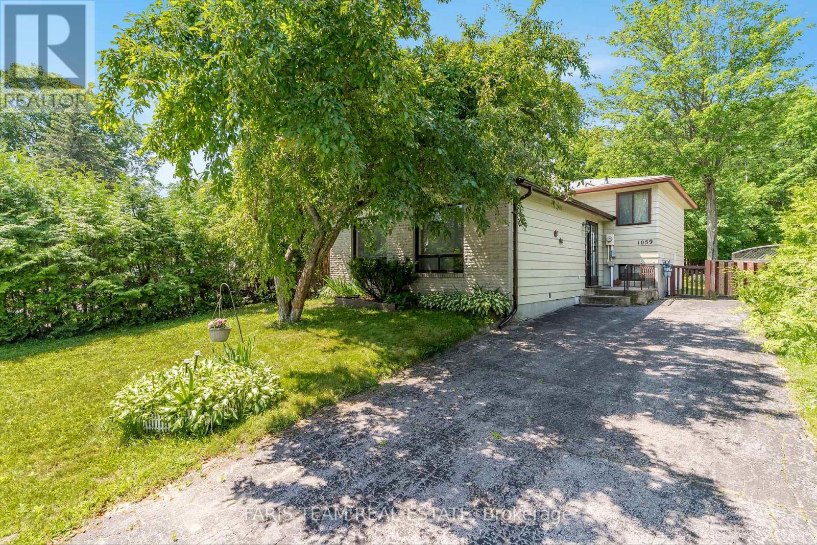 1059 Glen Mhor Cres, Midland, ON L4R 4P5