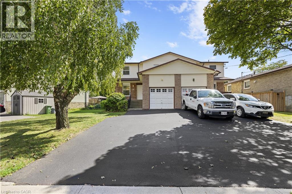 79 Adis Ave, Hamilton, ON L9C 6T9