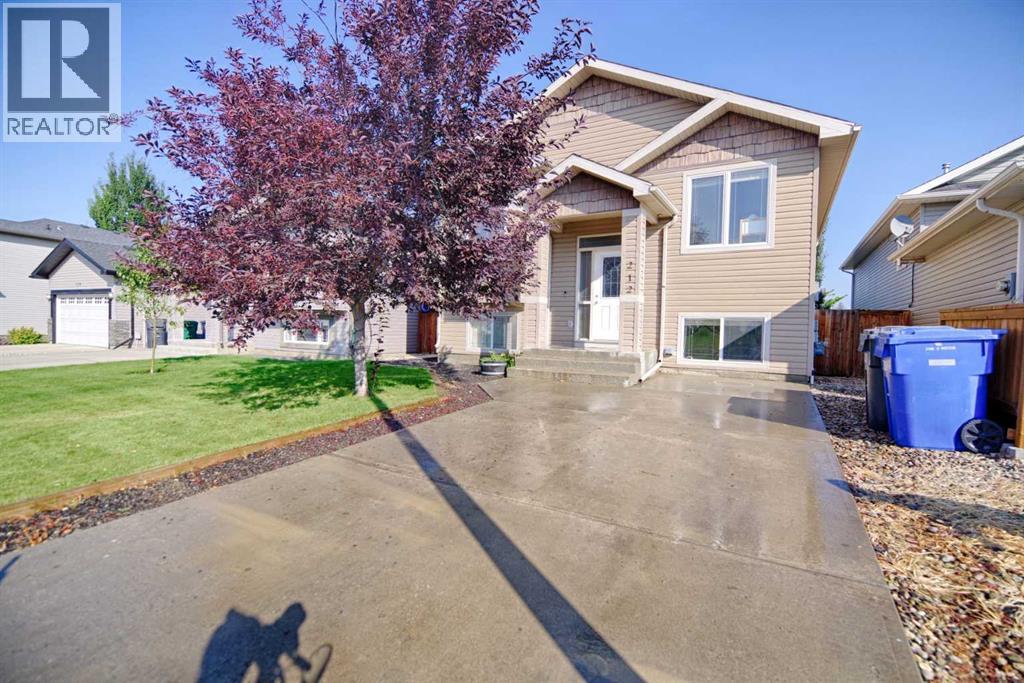 212 Tartan Cir W, Lethbridge, AB t1j 5b1