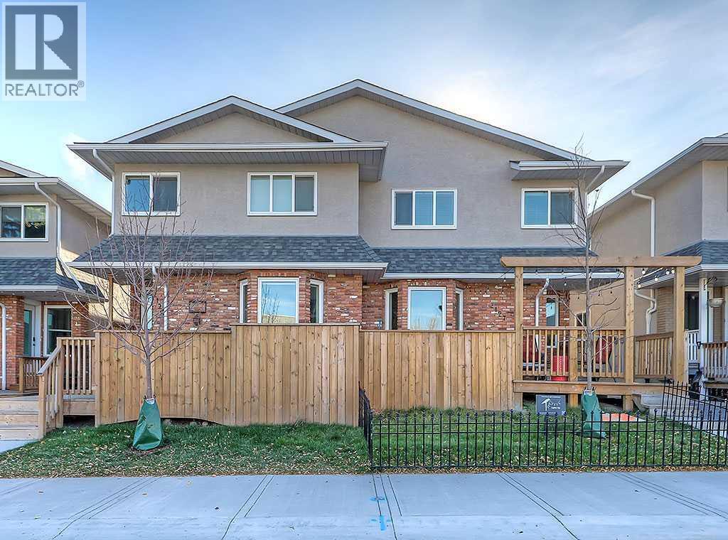 2127 34 Avenue Sw Unit 2, Calgary, AB T2T 2C5