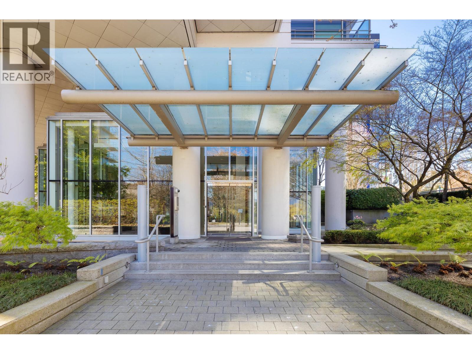 1680 Bayshore Drive Unit 1803, Vancouver, BC V6G 3H6