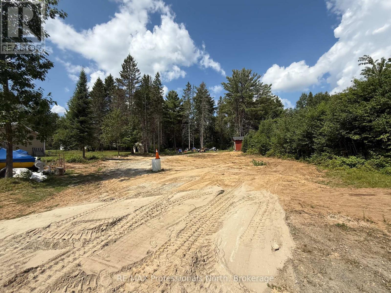 32 High West St, Sundridge, ON P0A 1Z0