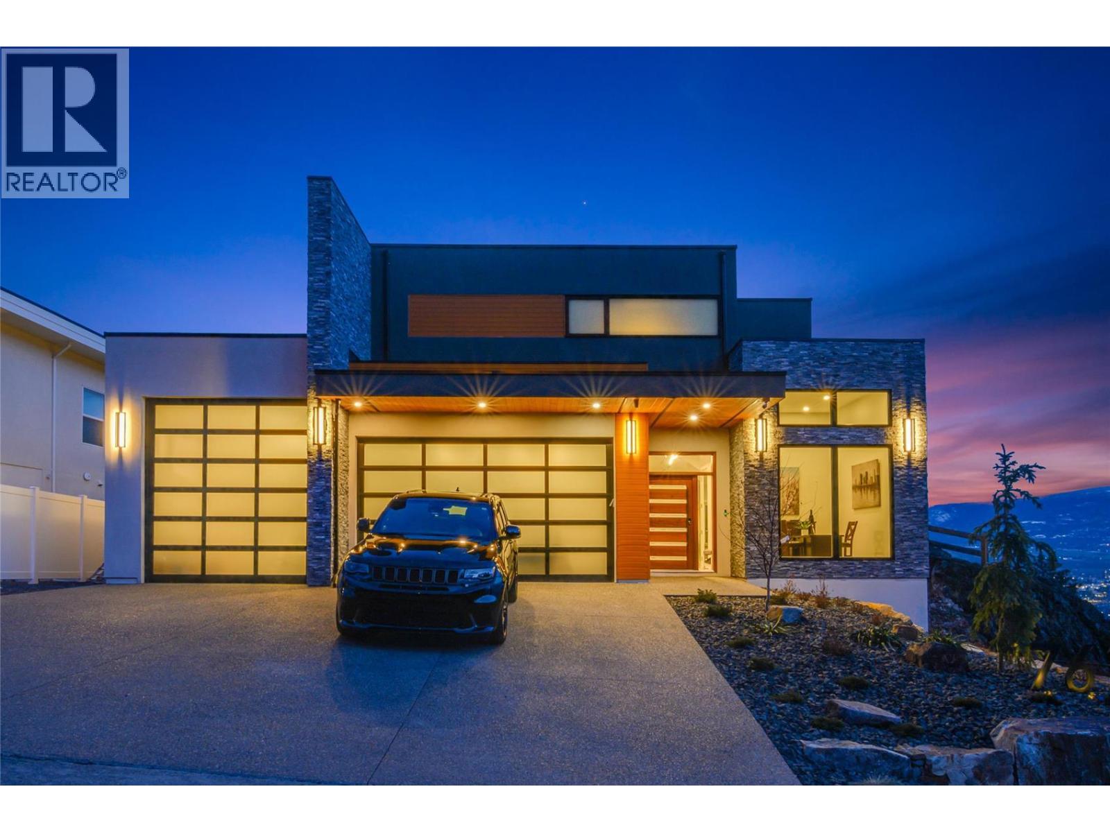 761 Highpointe Ln, Kelowna, BC V1V 2Y1