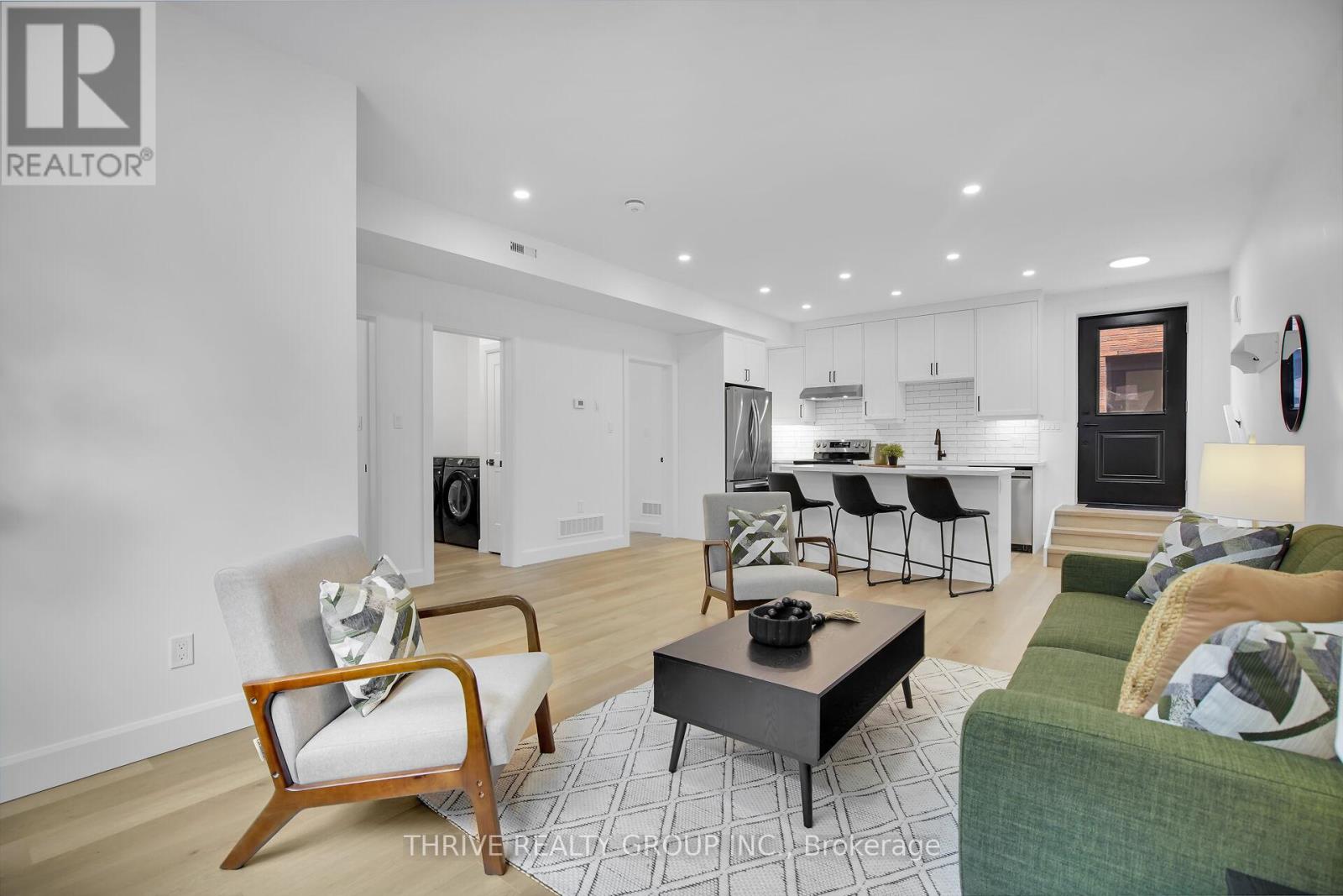 7 74 Church St, Stratford, ON N5A 2R2