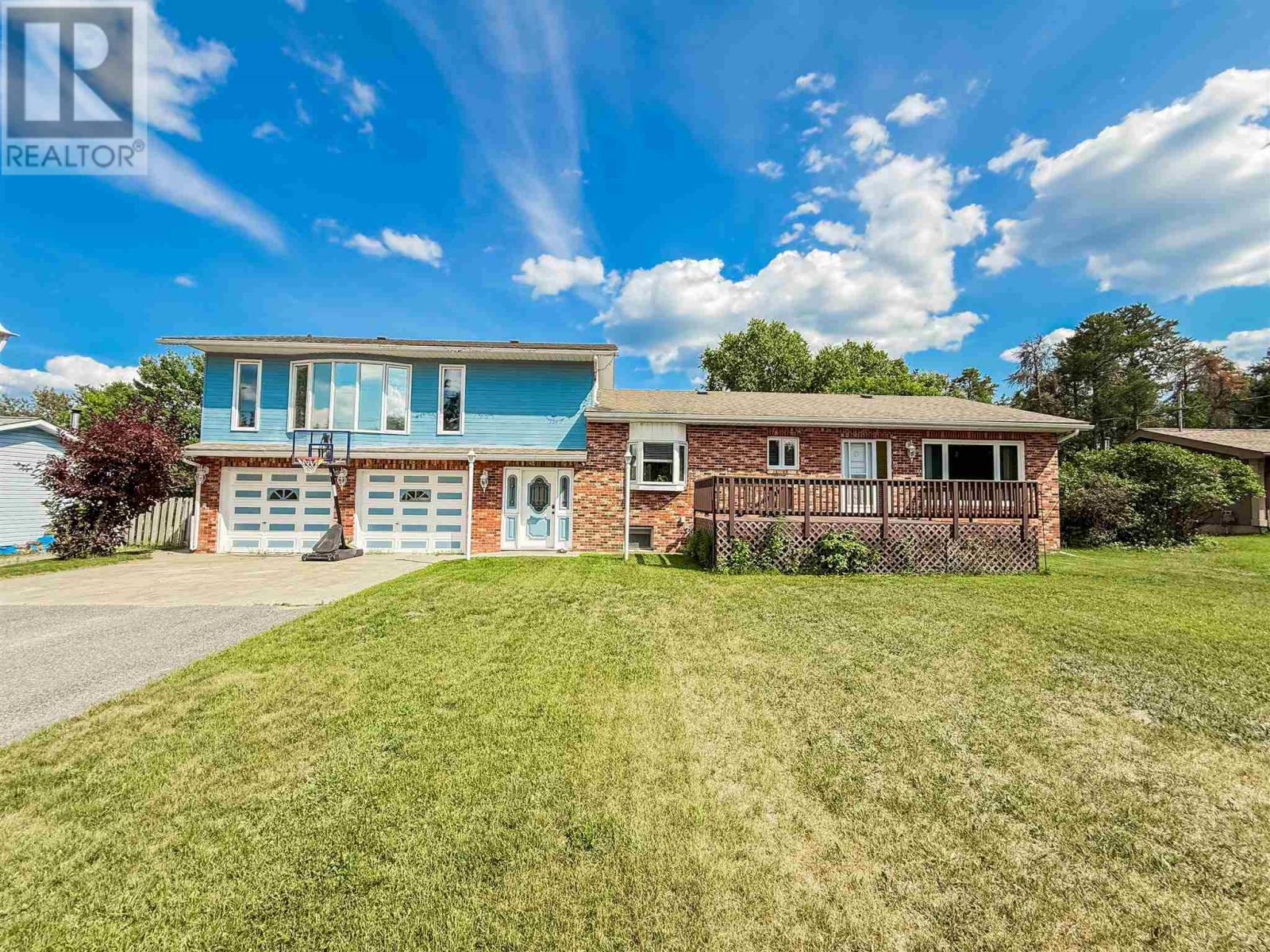 643 Airport Rd, Kenora, ON P9N 0A7